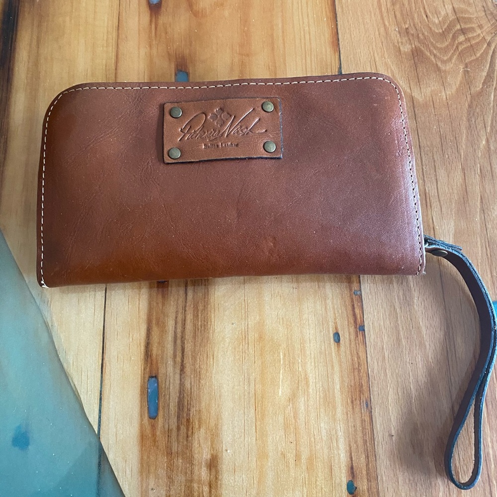 Patricia Nash wallet